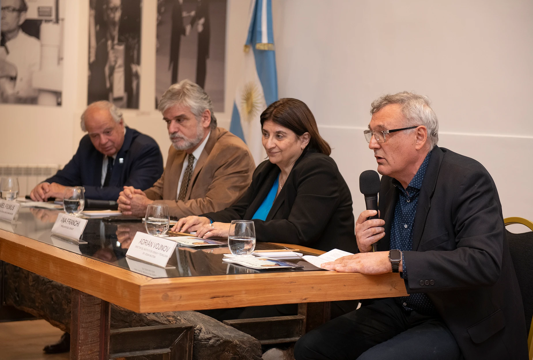 Entrega del Premio César Milstein